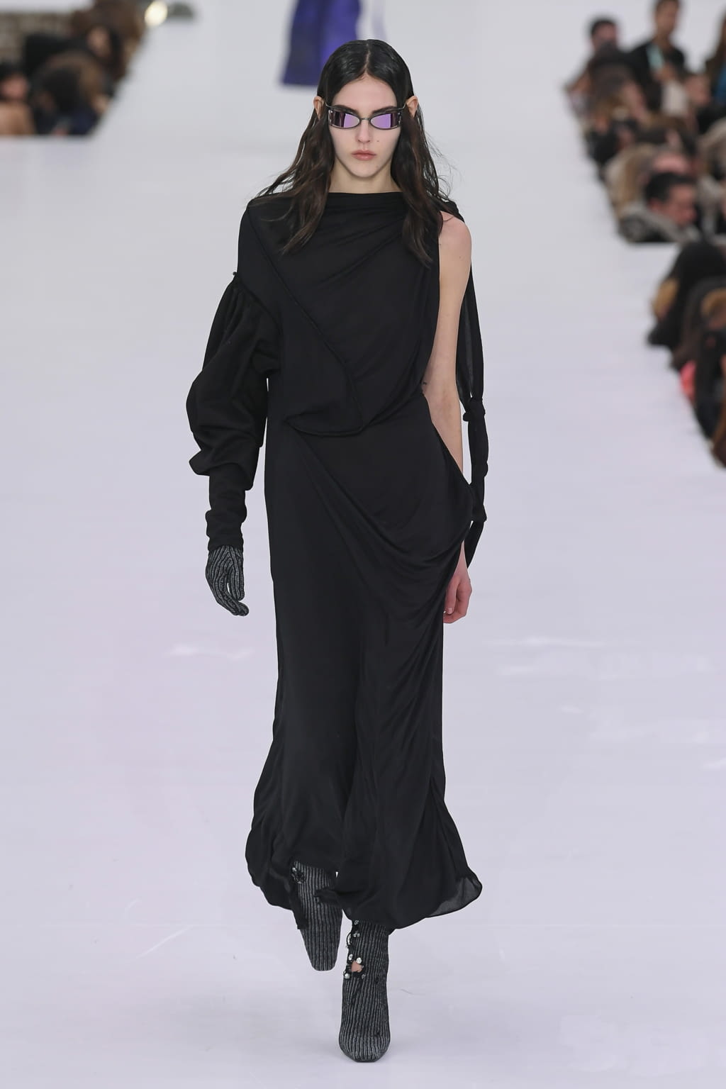 Fashion Week Paris Fall/Winter 2022 look 21 de la collection Acne Studios womenswear