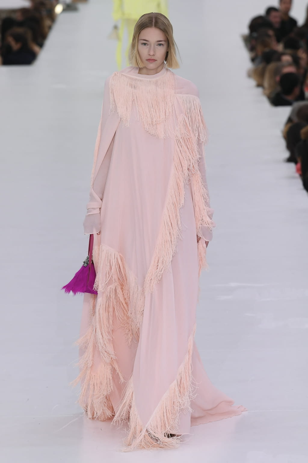Fashion Week Paris Fall/Winter 2022 look 33 from the Acne Studios collection 女装