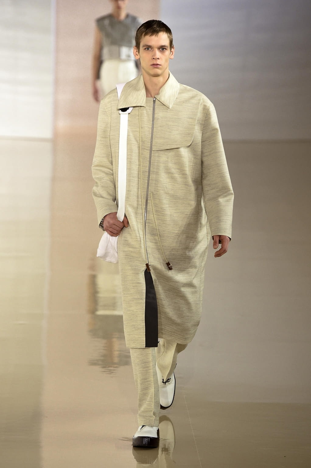 Fashion Week Paris Fall/Winter 2020 look 32 from the Acne Studios collection menswear