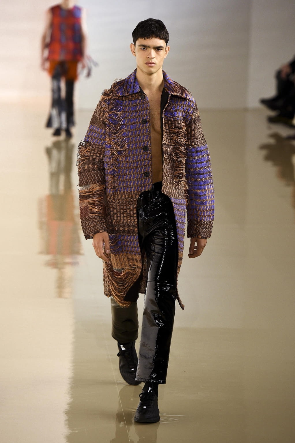 Fashion Week Paris Fall/Winter 2020 look 42 from the Acne Studios collection menswear