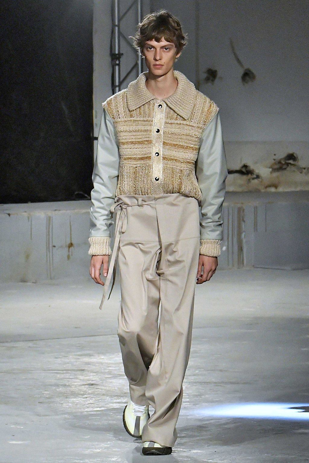Fashion Week Paris Spring/Summer 2019 look 26 from the Acne Studios collection 男装