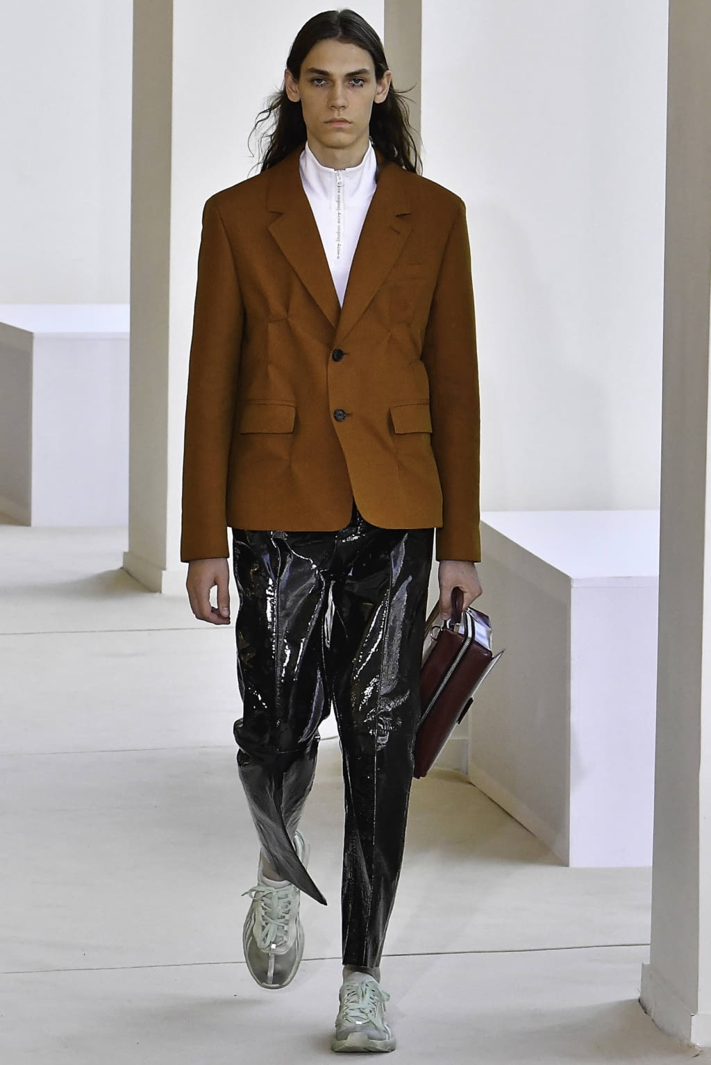 Fashion Week Paris Spring/Summer 2020 look 20 from the Acne Studios collection 男装