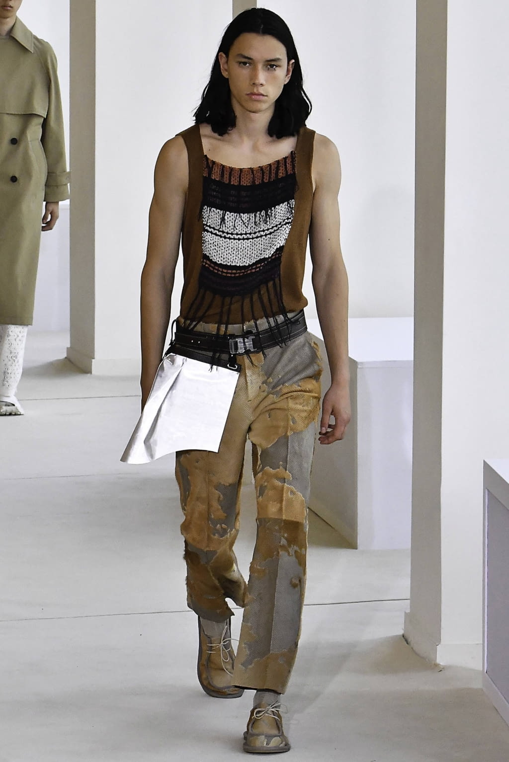 Fashion Week Paris Spring/Summer 2020 look 21 from the Acne Studios collection 男装