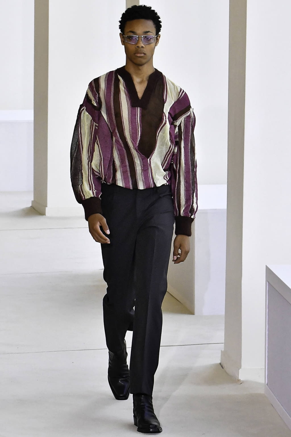 Fashion Week Paris Spring/Summer 2020 look 24 from the Acne Studios collection 男装