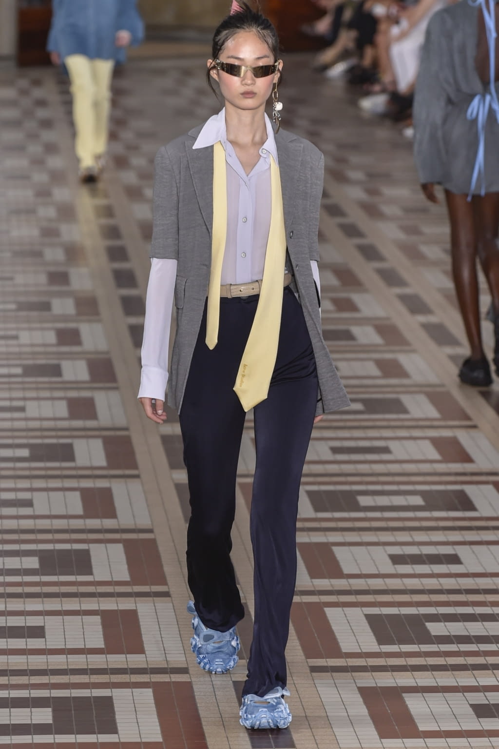 Fashion Week Paris Spring/Summer 2019 look 22 from the Acne Studios collection 女装