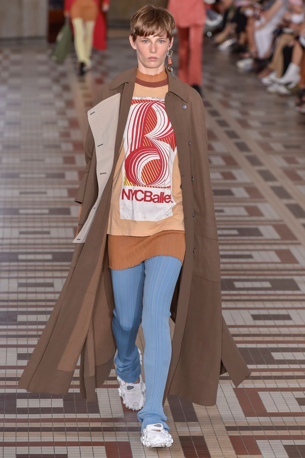 Fashion Week Paris Spring/Summer 2019 look 28 from the Acne Studios collection womenswear
