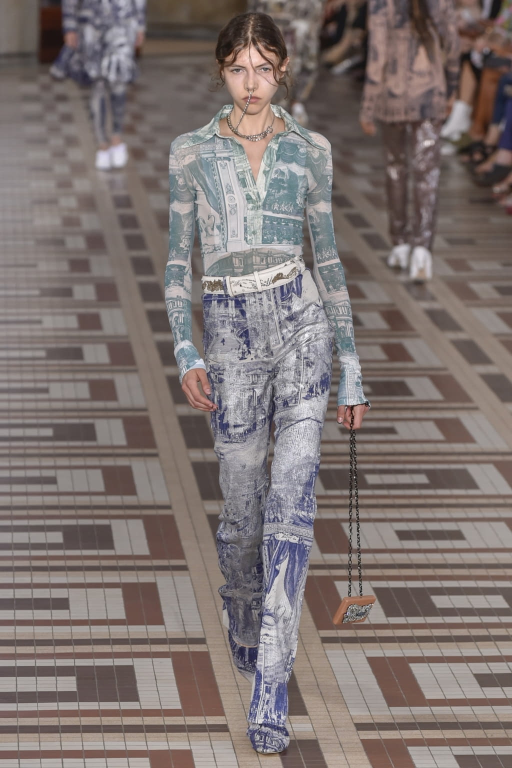 Fashion Week Paris Spring/Summer 2019 look 36 from the Acne Studios collection womenswear