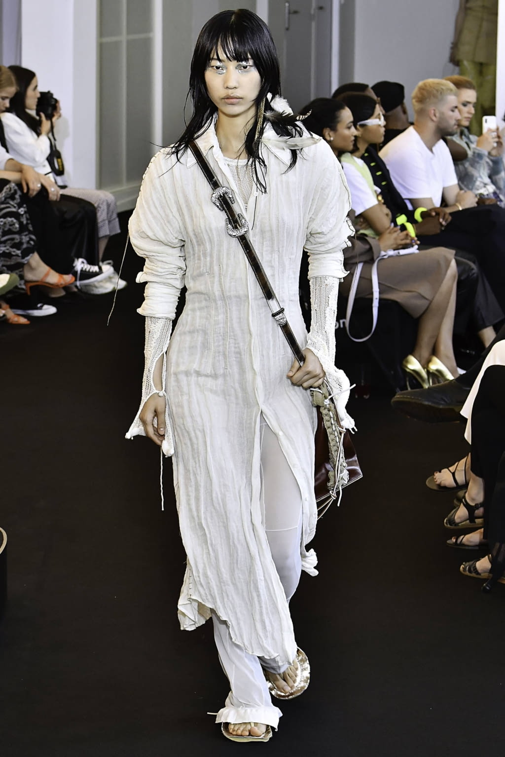 Fashion Week Paris Spring/Summer 2020 look 14 from the Acne Studios collection womenswear