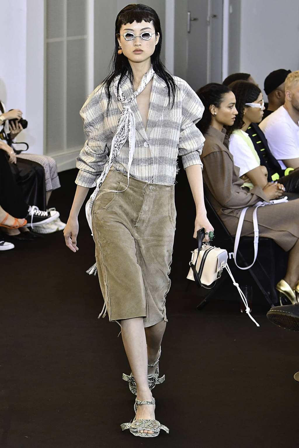 Fashion Week Paris Spring/Summer 2020 look 22 from the Acne Studios collection womenswear
