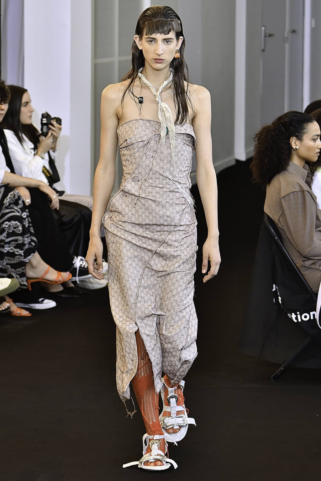 Fashion Week Paris Spring/Summer 2020 look 26 from the Acne Studios collection 女装