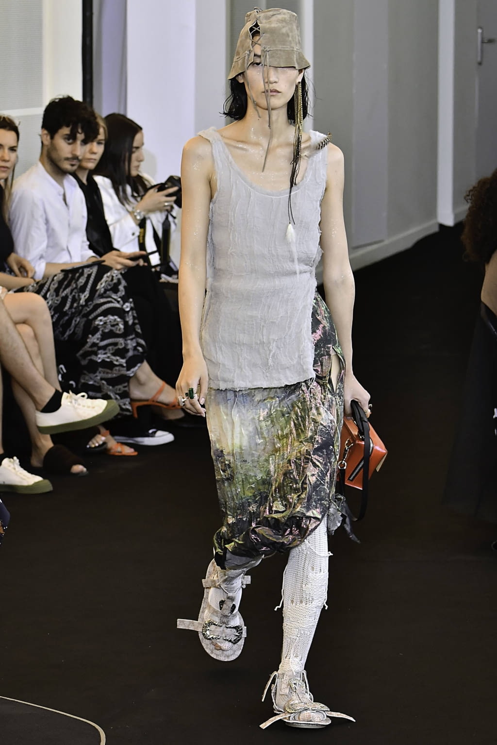 Fashion Week Paris Spring/Summer 2020 look 30 de la collection Acne Studios womenswear