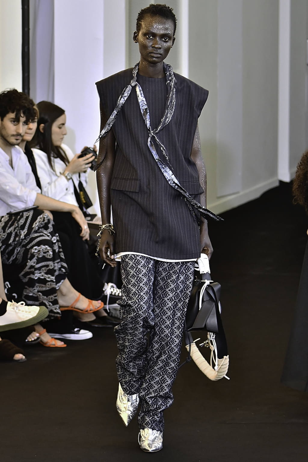 Fashion Week Paris Spring/Summer 2020 look 40 from the Acne Studios collection womenswear