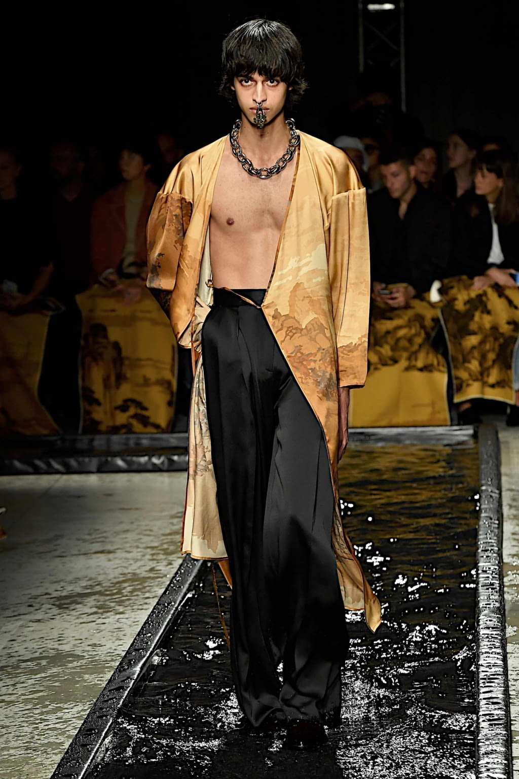 Fashion Week Milan Spring/Summer 2020 look 27 de la collection Act n°1 womenswear