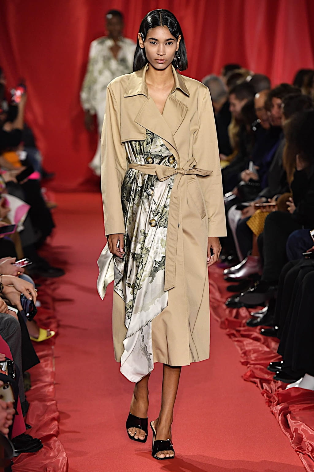 Fashion Week Milan Fall/Winter 2020 look 25 from the Act n°1 collection 女装