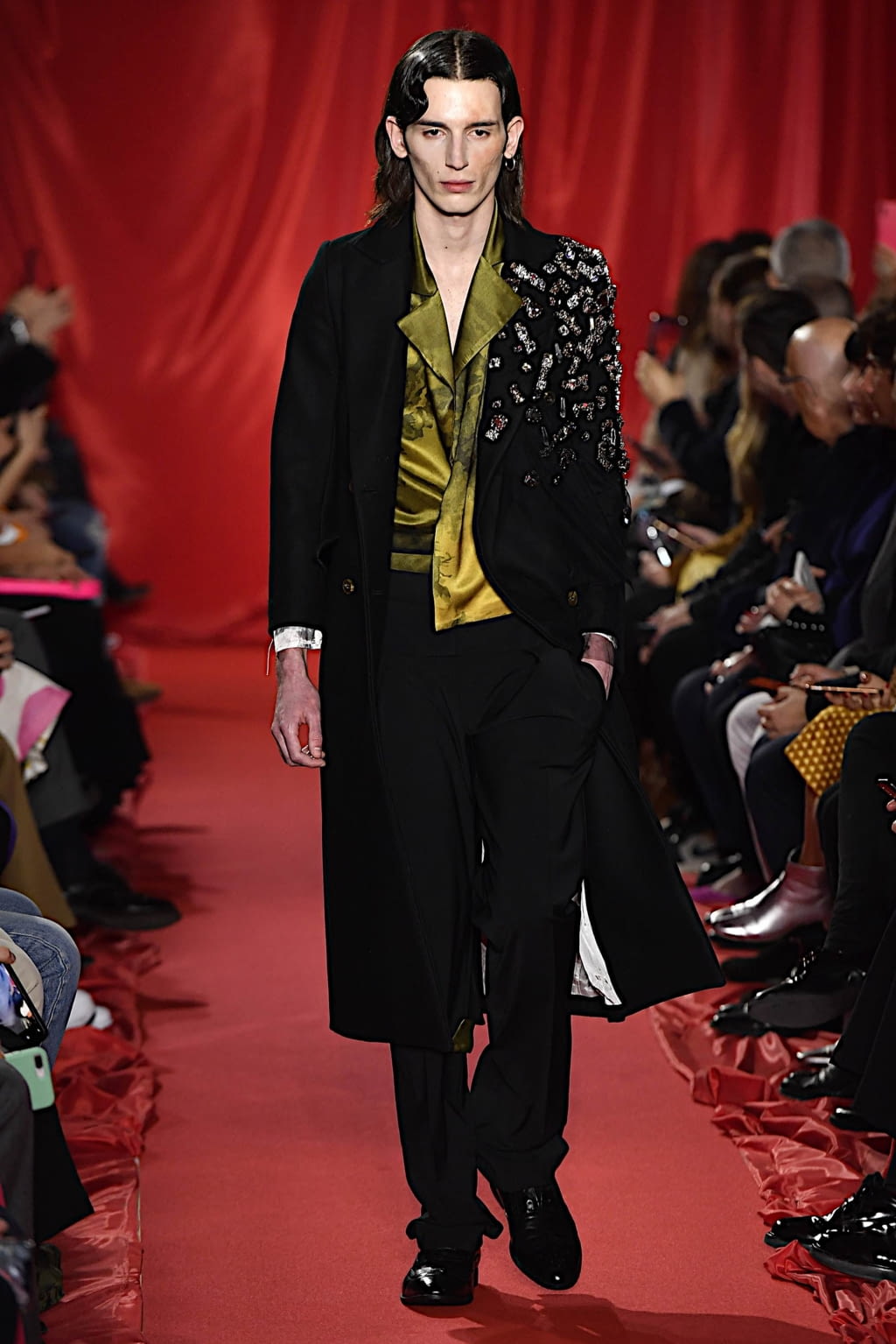 Fashion Week Milan Fall/Winter 2020 look 32 from the Act n°1 collection 女装