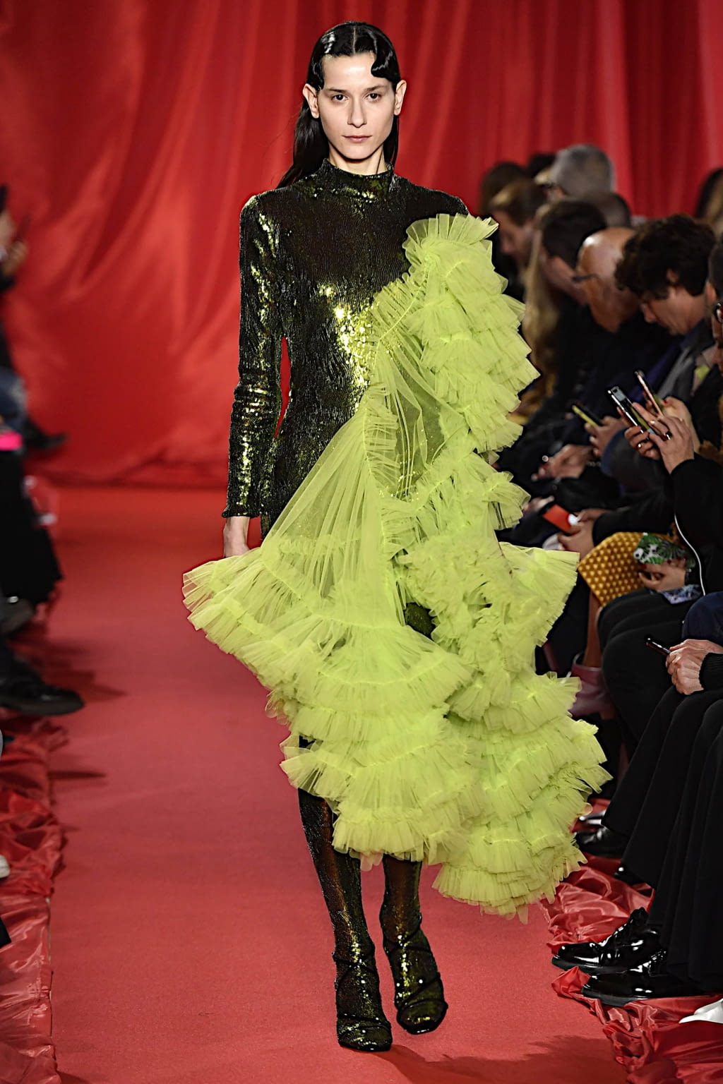 Fashion Week Milan Fall/Winter 2020 look 39 de la collection Act n°1 womenswear