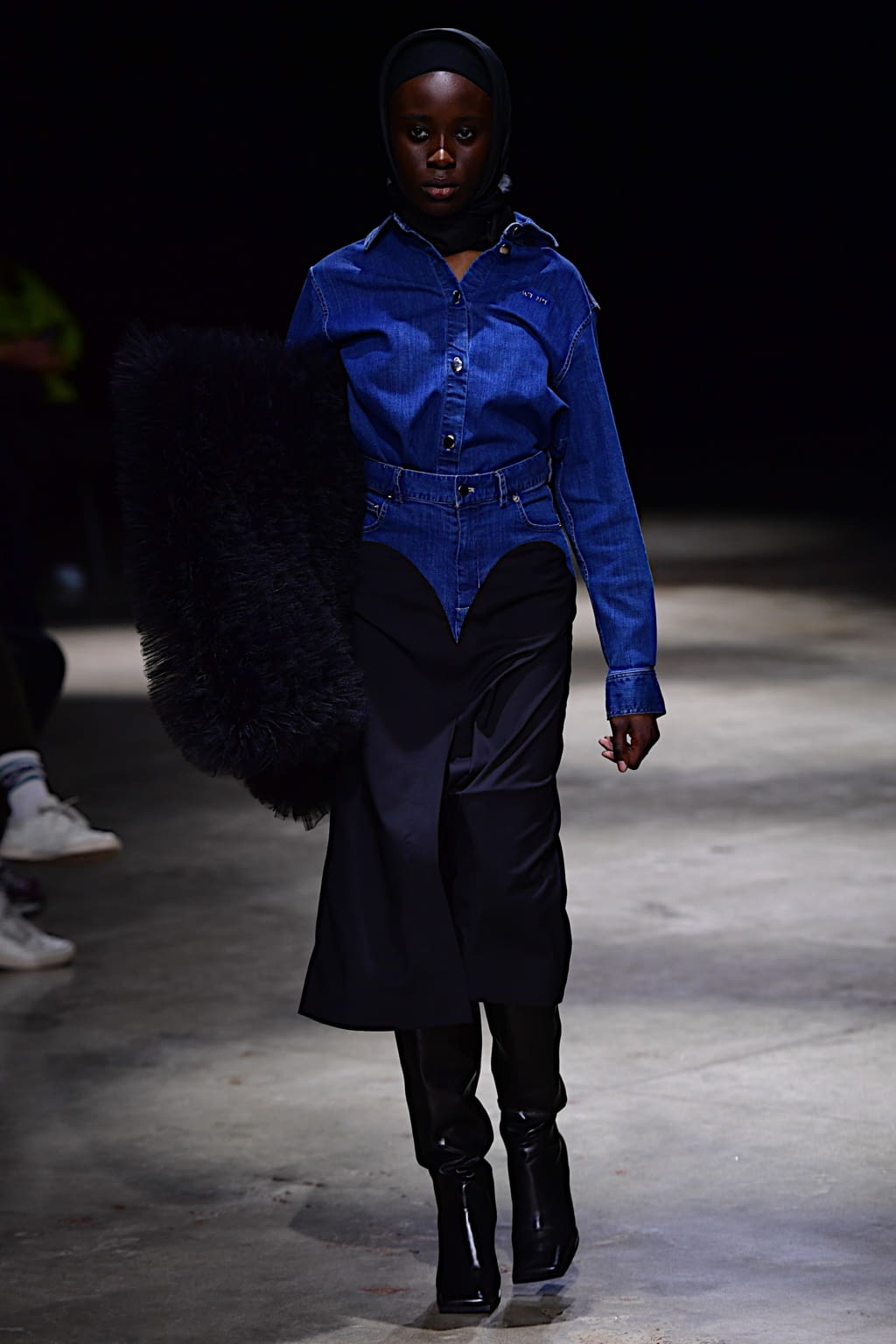 Fashion Week Milan Fall/Winter 2022 look 5 de la collection Act n°1 womenswear