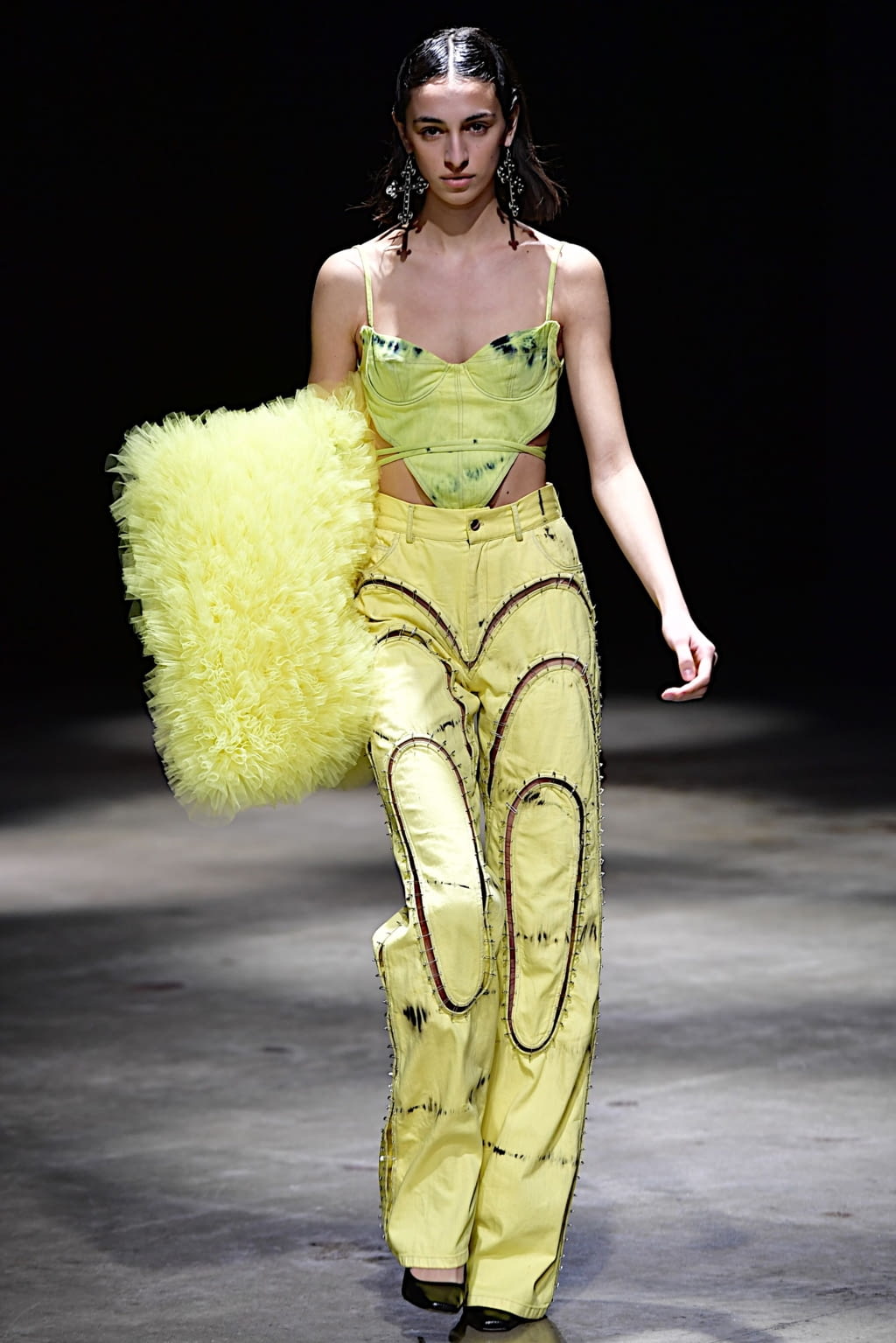 Fashion Week Milan Fall/Winter 2022 look 8 de la collection Act n°1 womenswear