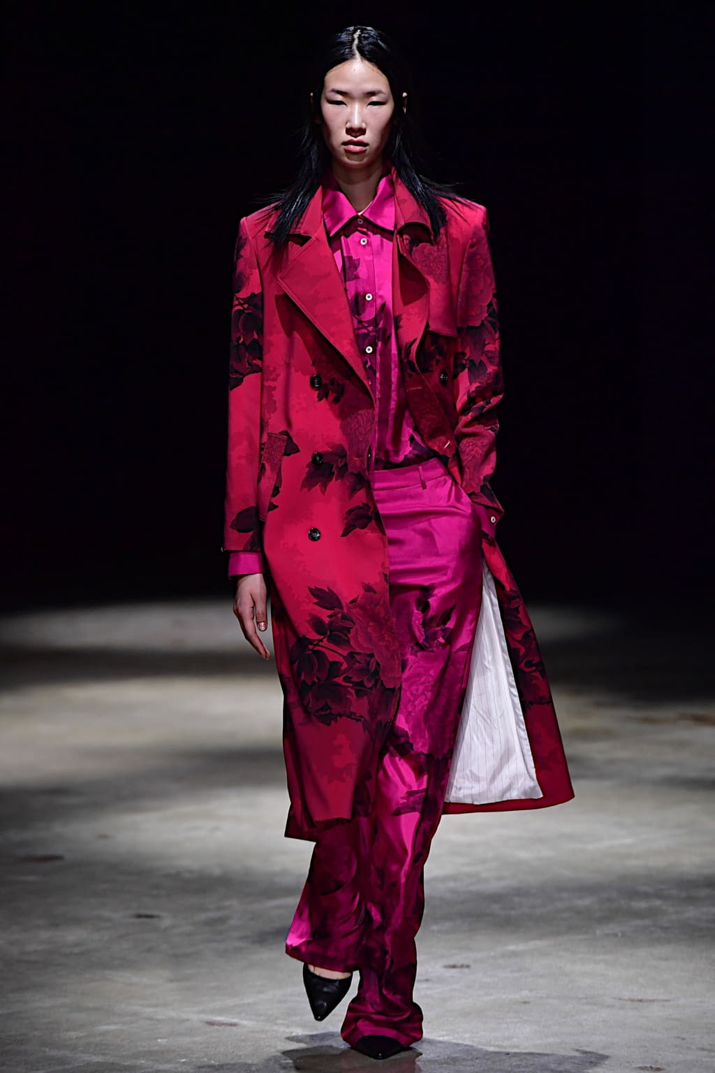Fashion Week Milan Fall/Winter 2022 look 39 from the Act n°1 collection 女装