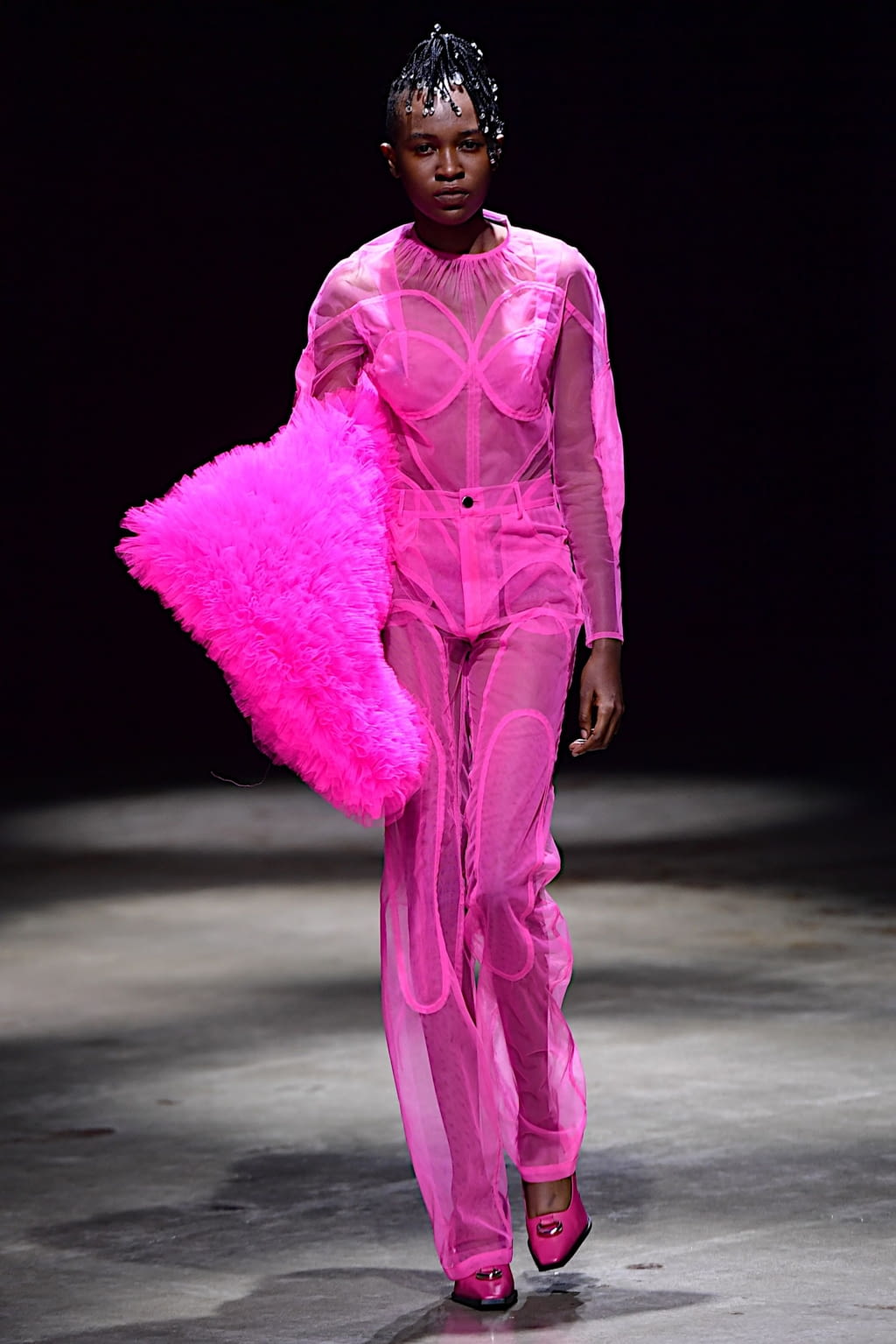 Fashion Week Milan Fall/Winter 2022 look 42 de la collection Act n°1 womenswear