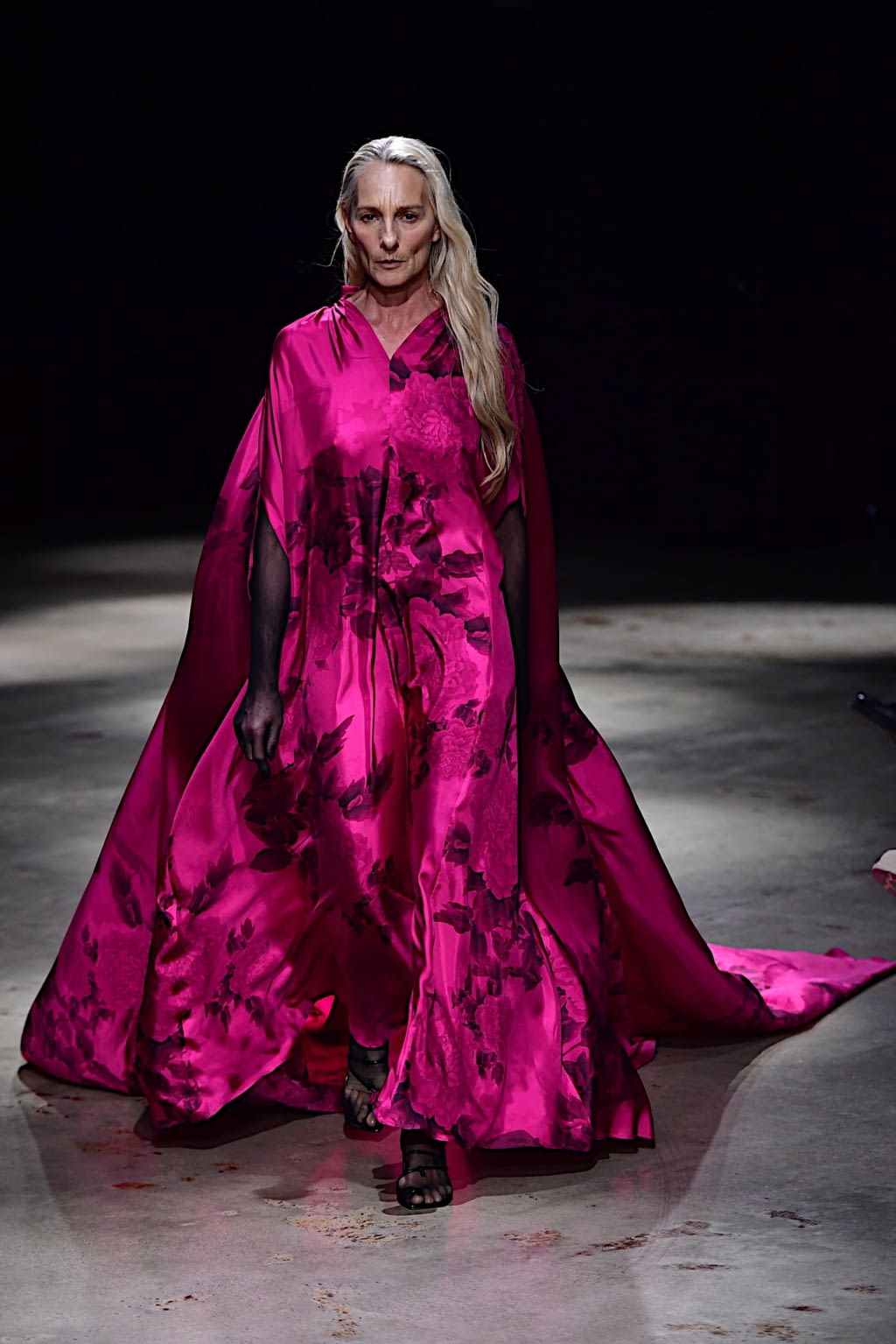 Fashion Week Milan Fall/Winter 2022 look 60 de la collection Act n°1 womenswear