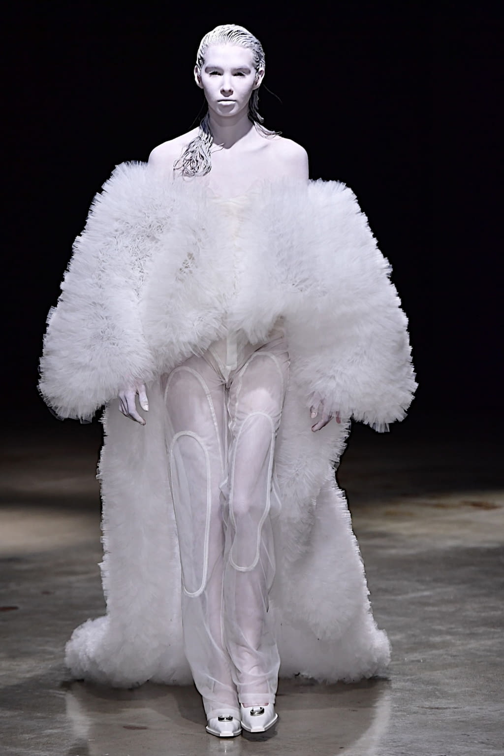 Fashion Week Milan Fall/Winter 2022 look 61 de la collection Act n°1 womenswear