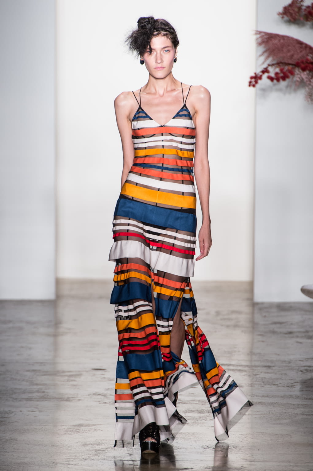 Fashion Week New York Spring/Summer 2017 look 4 from the Adam Selman collection 女装