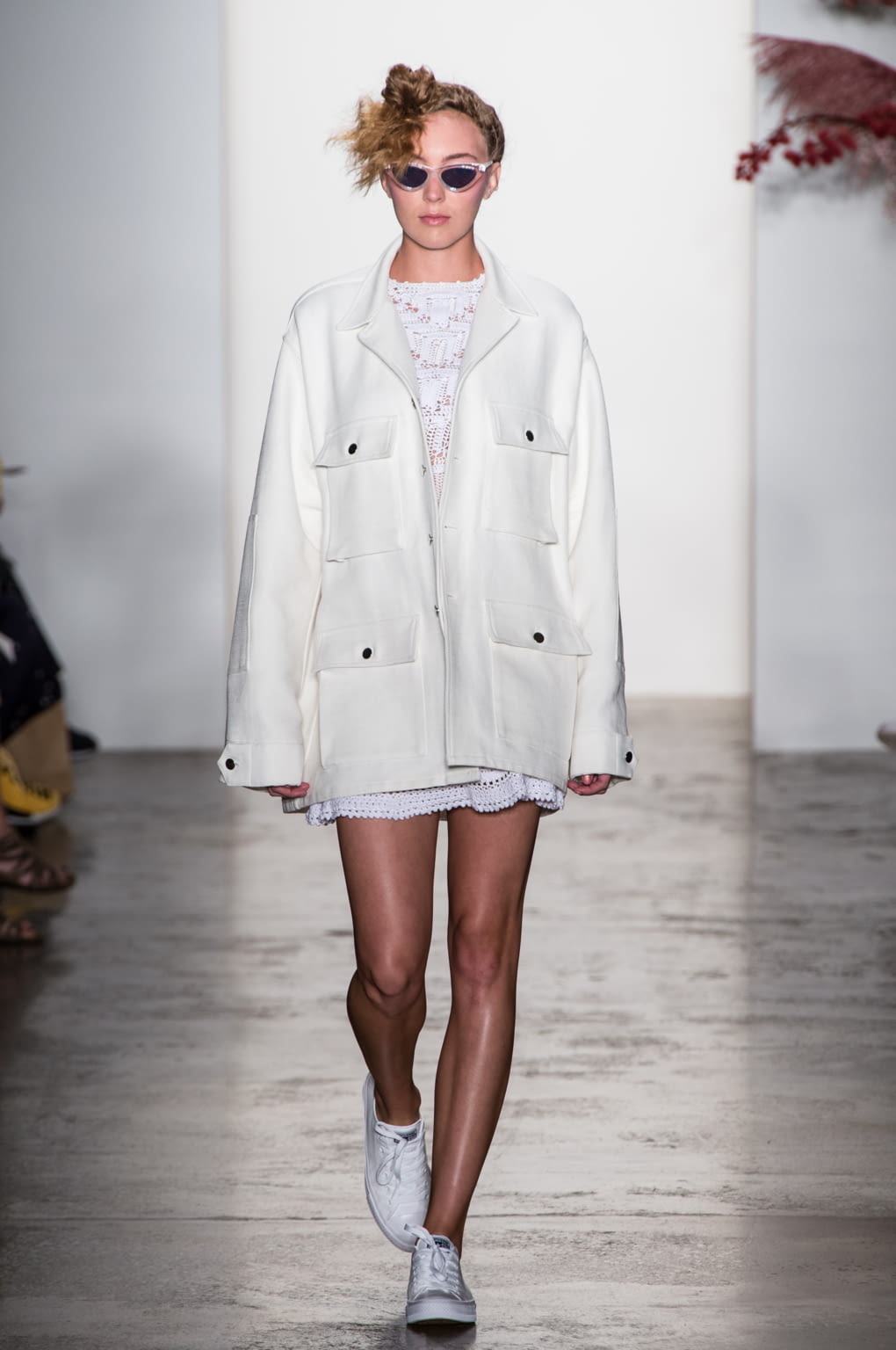 Fashion Week New York Spring/Summer 2017 look 15 from the Adam Selman collection 女装