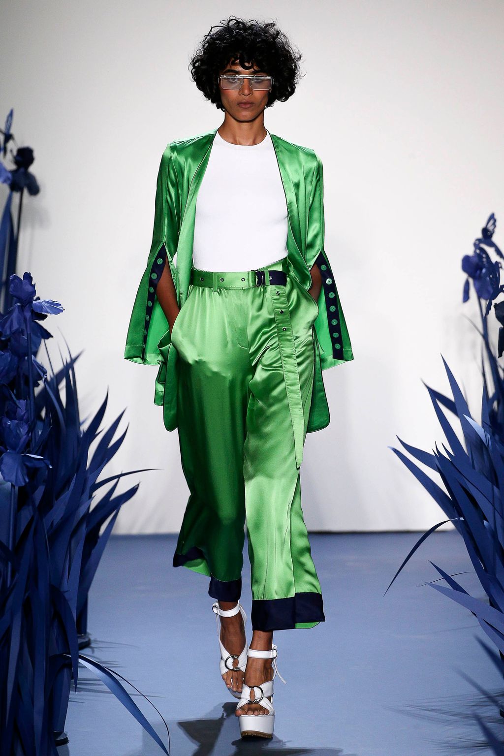 Fashion Week New York Spring/Summer 2018 look 2 from the Adam Selman collection womenswear