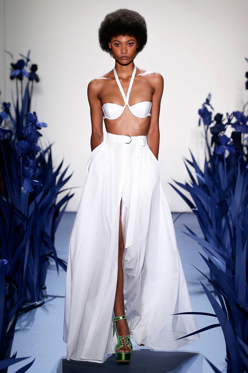 Fashion Week New York Spring/Summer 2018 look 15 from the Adam Selman collection womenswear