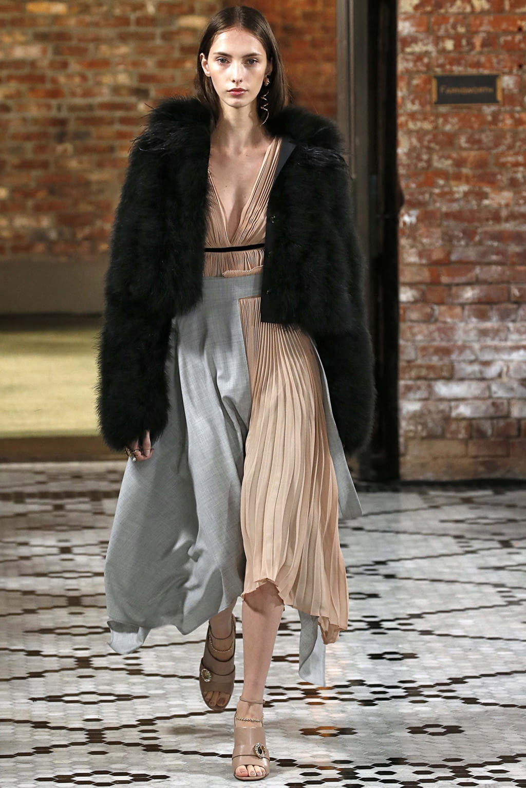 Fashion Week New York Fall/Winter 2018 look 15 from the Adeam collection 女装