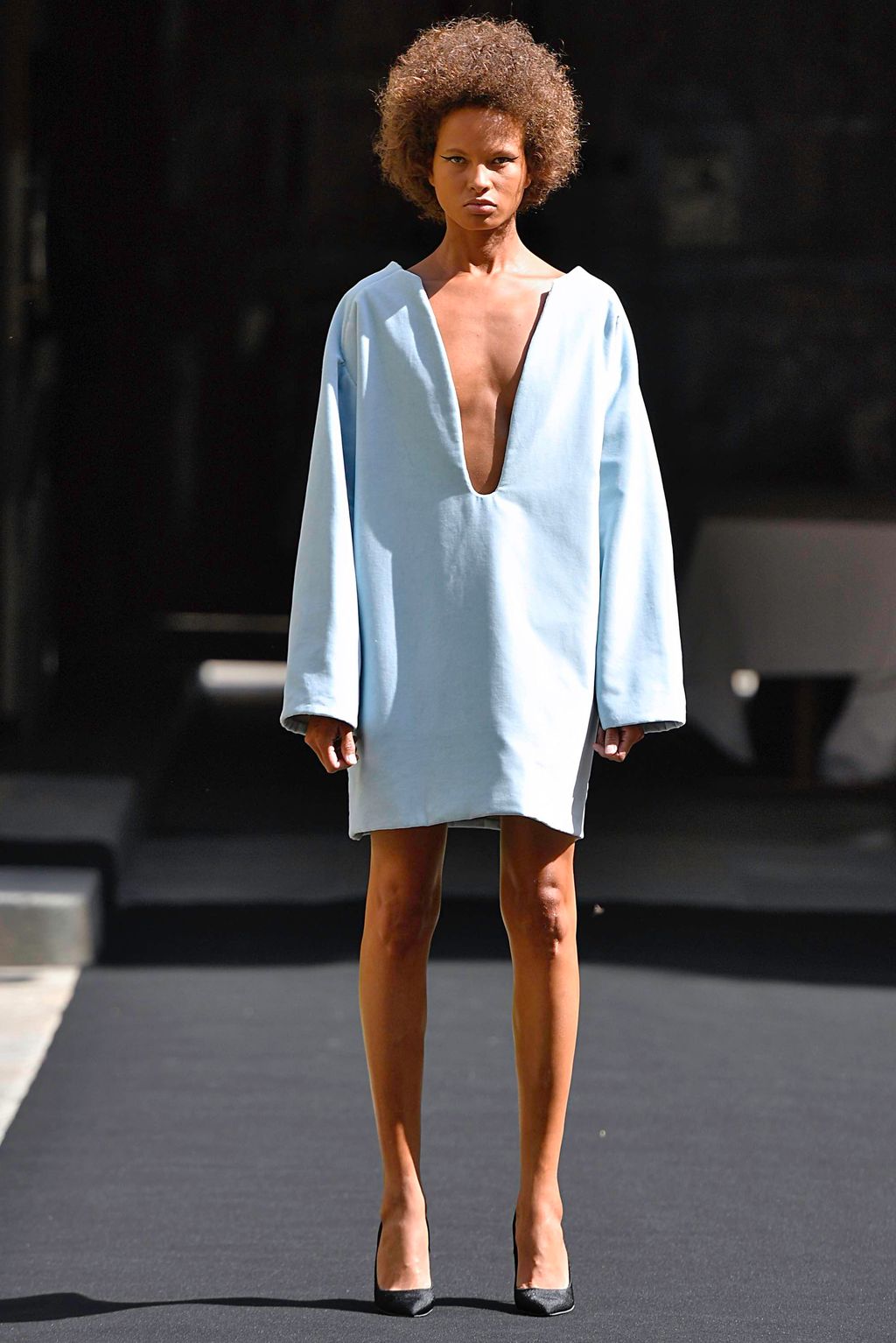 Fashion Week Paris Fall/Winter 2019 look 3 de la collection Aelis couture