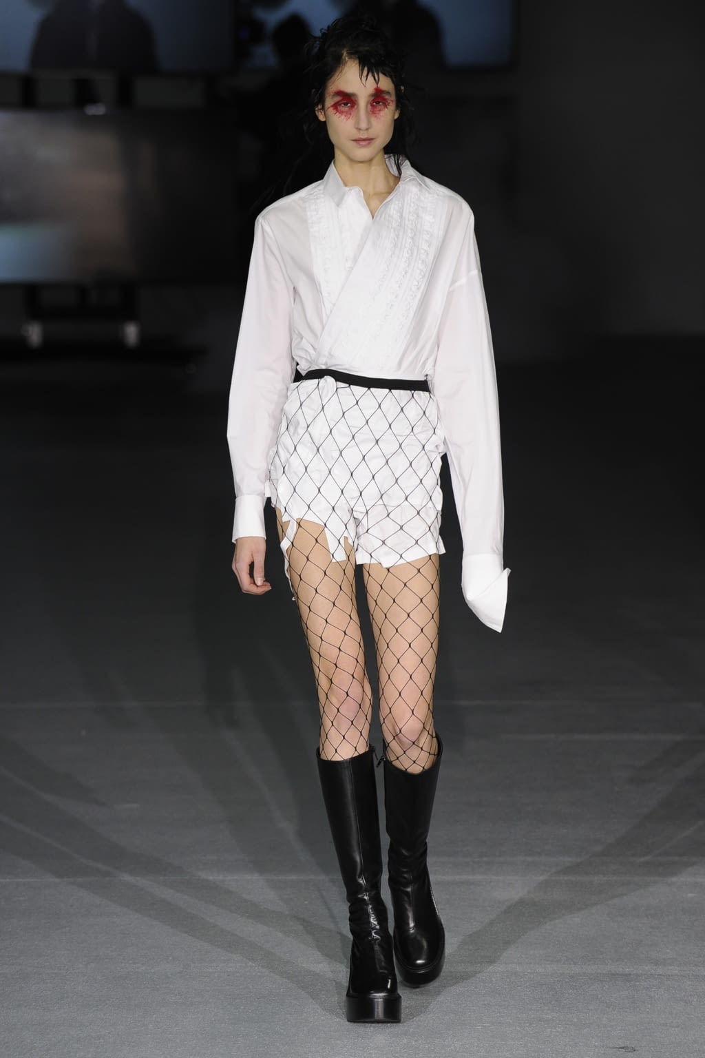 Fashion Week Paris Fall/Winter 2016 look 1 de la collection AF Vandevorst womenswear
