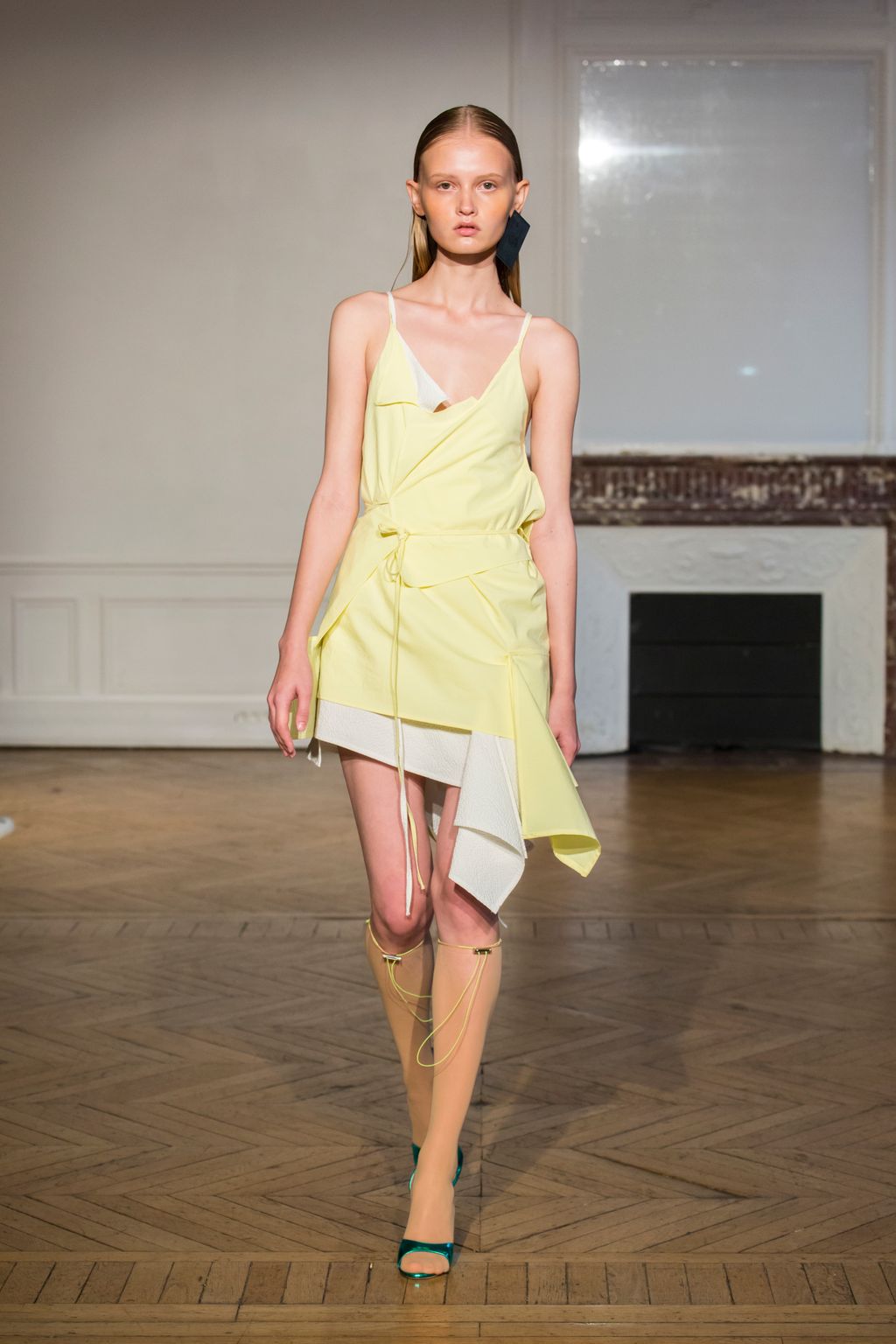 Fashion Week Paris Spring/Summer 2020 look 6 from the Afterhomework collection 女装
