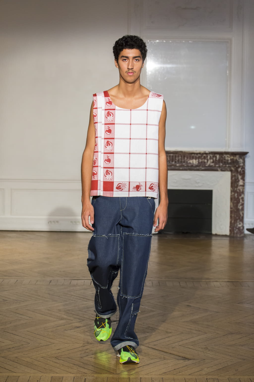 Fashion Week Paris Spring/Summer 2020 look 19 from the Afterhomework collection womenswear