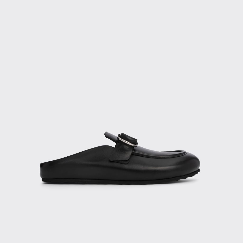 Fashion Week Paris Fall/Winter 2025 look 25 from the Pierre Hardy collection menswear accessories