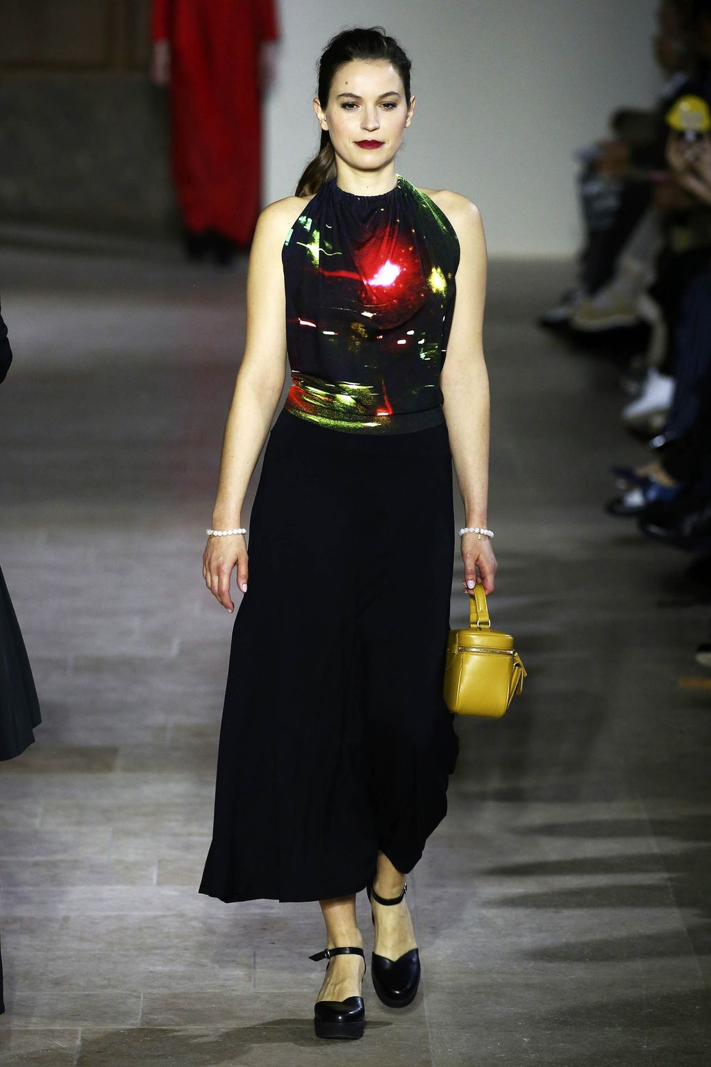 Fashion Week Paris Fall/Winter 2017 look 48 from the Agnès B collection womenswear
