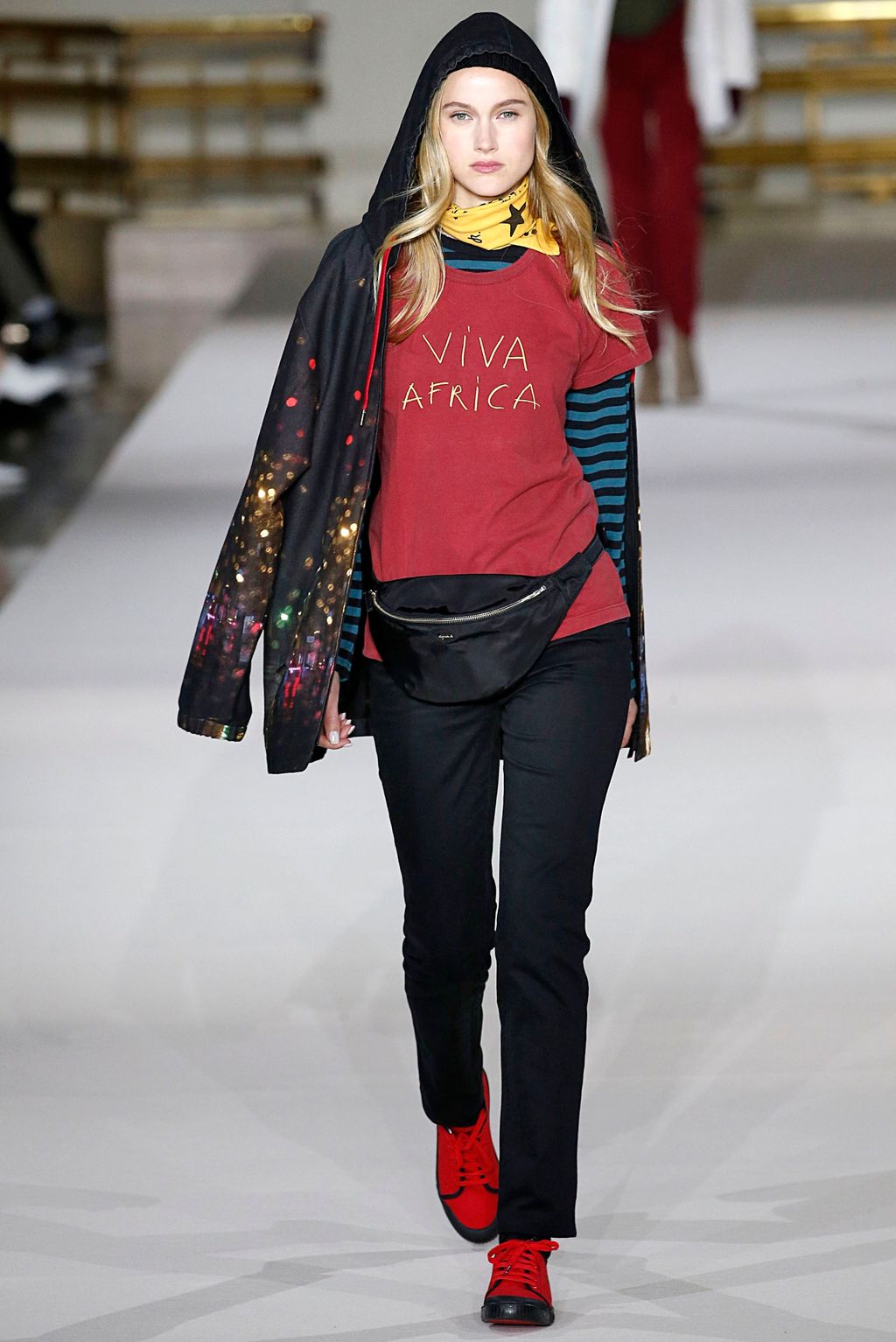 Fashion Week Paris Fall/Winter 2019 look 40 de la collection Agnès B womenswear