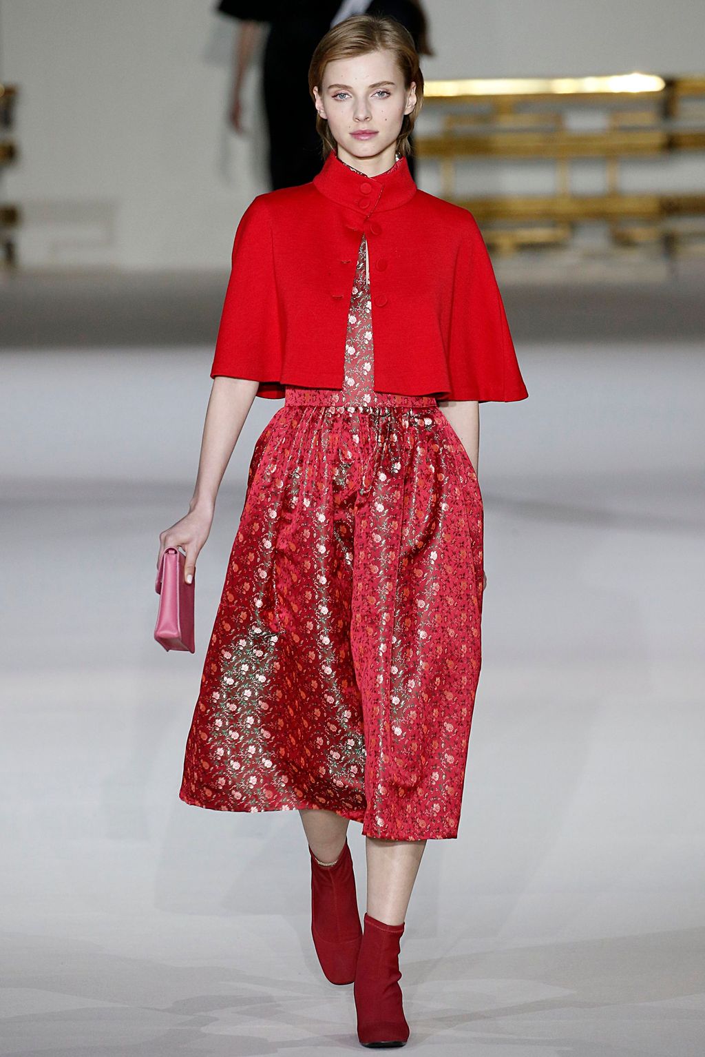 Fashion Week Paris Fall/Winter 2019 look 56 from the Agnès B collection 女装