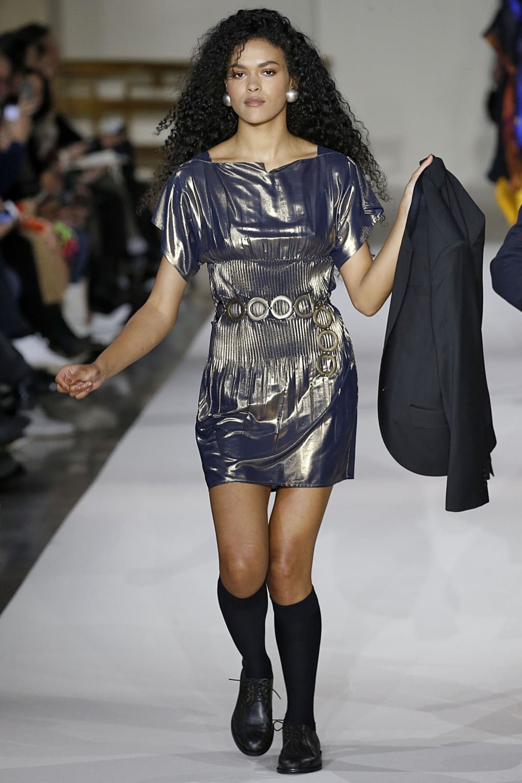 Fashion Week Paris Fall/Winter 2019 look 62 de la collection Agnès B womenswear