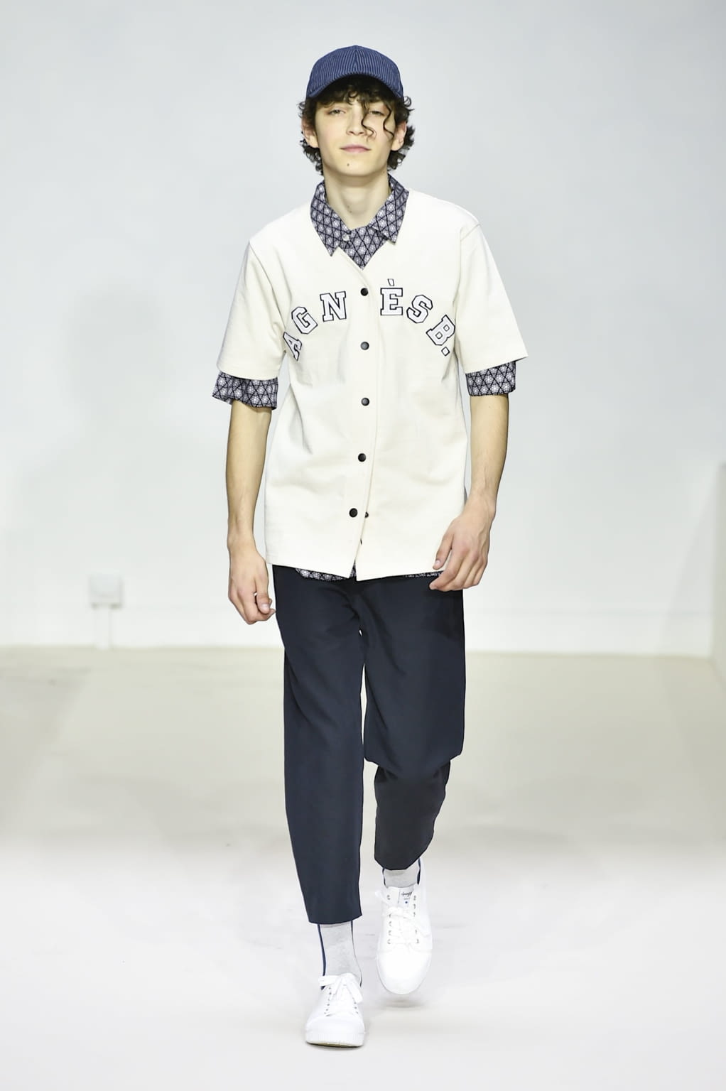 Fashion Week Paris Spring/Summer 2019 look 14 from the Agnès B collection menswear