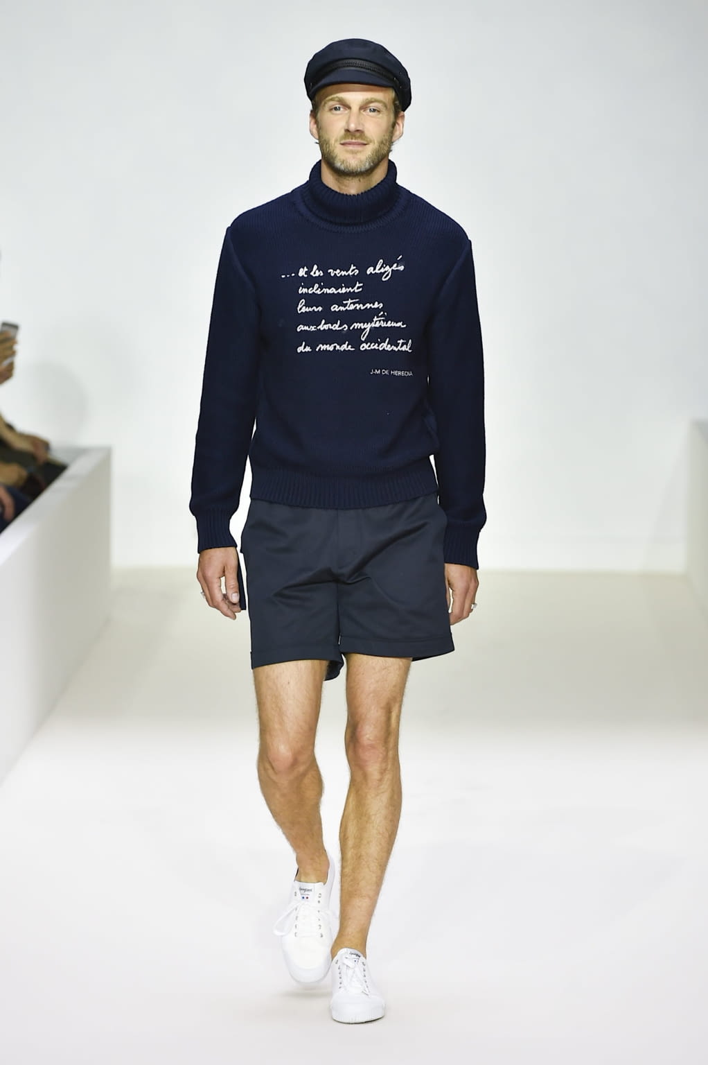 Fashion Week Paris Spring/Summer 2019 look 20 from the Agnès B collection menswear