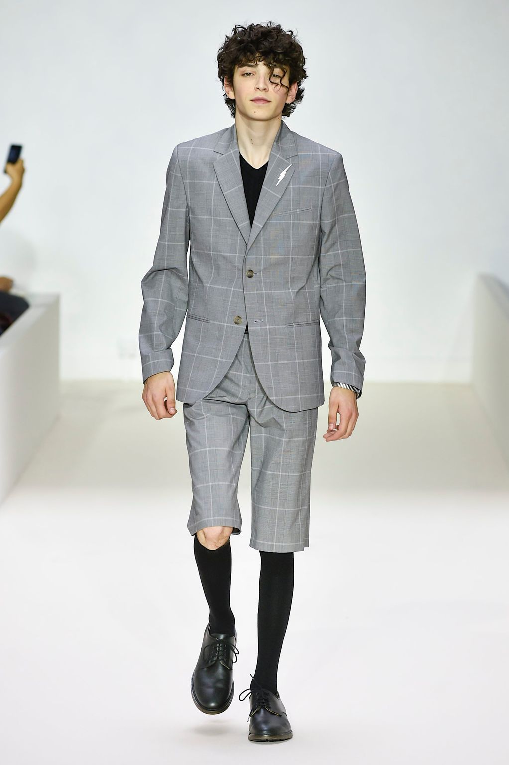 Fashion Week Paris Spring/Summer 2019 look 38 from the Agnès B collection menswear