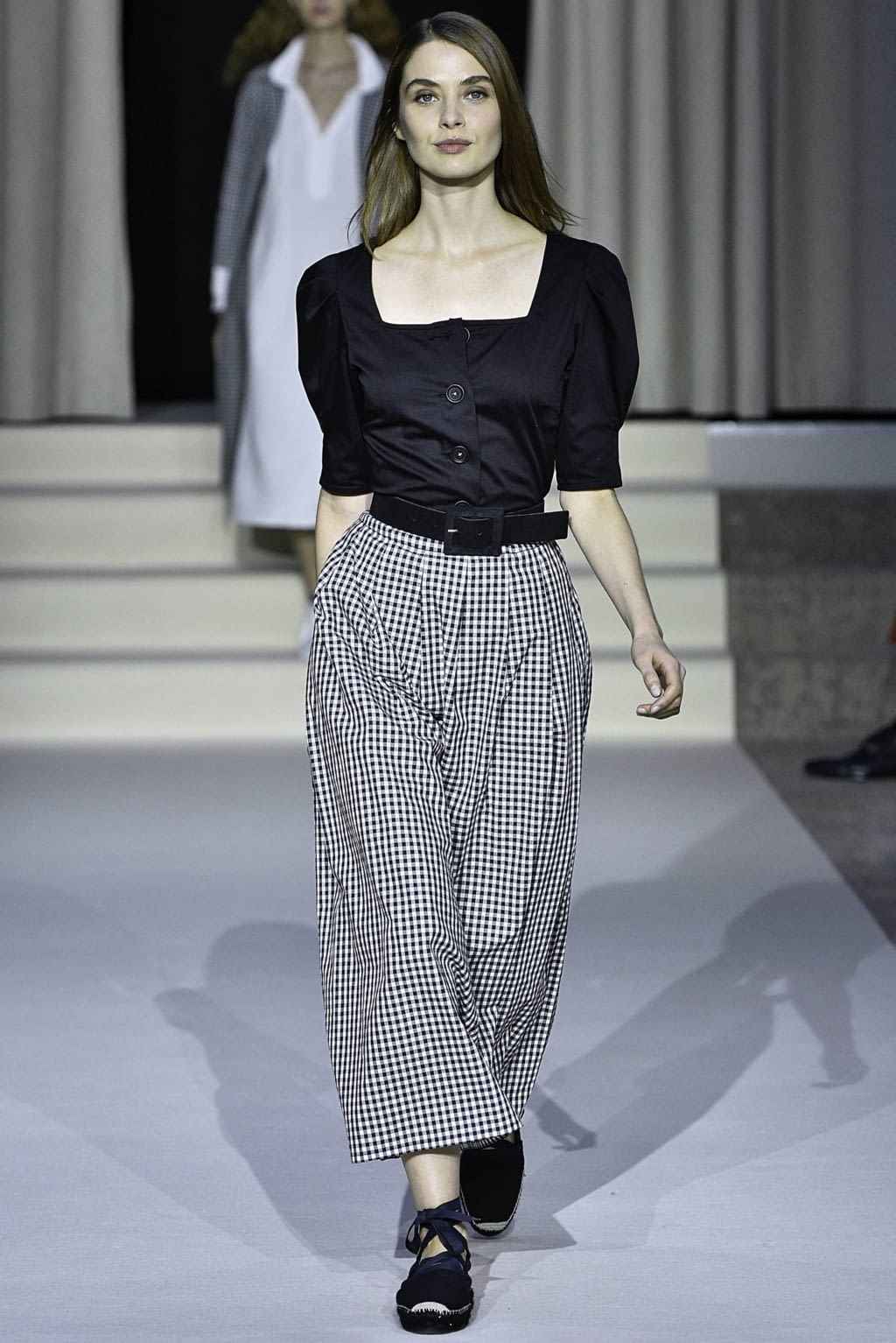 Fashion Week Paris Spring/Summer 2019 look 19 from the Agnès B collection womenswear