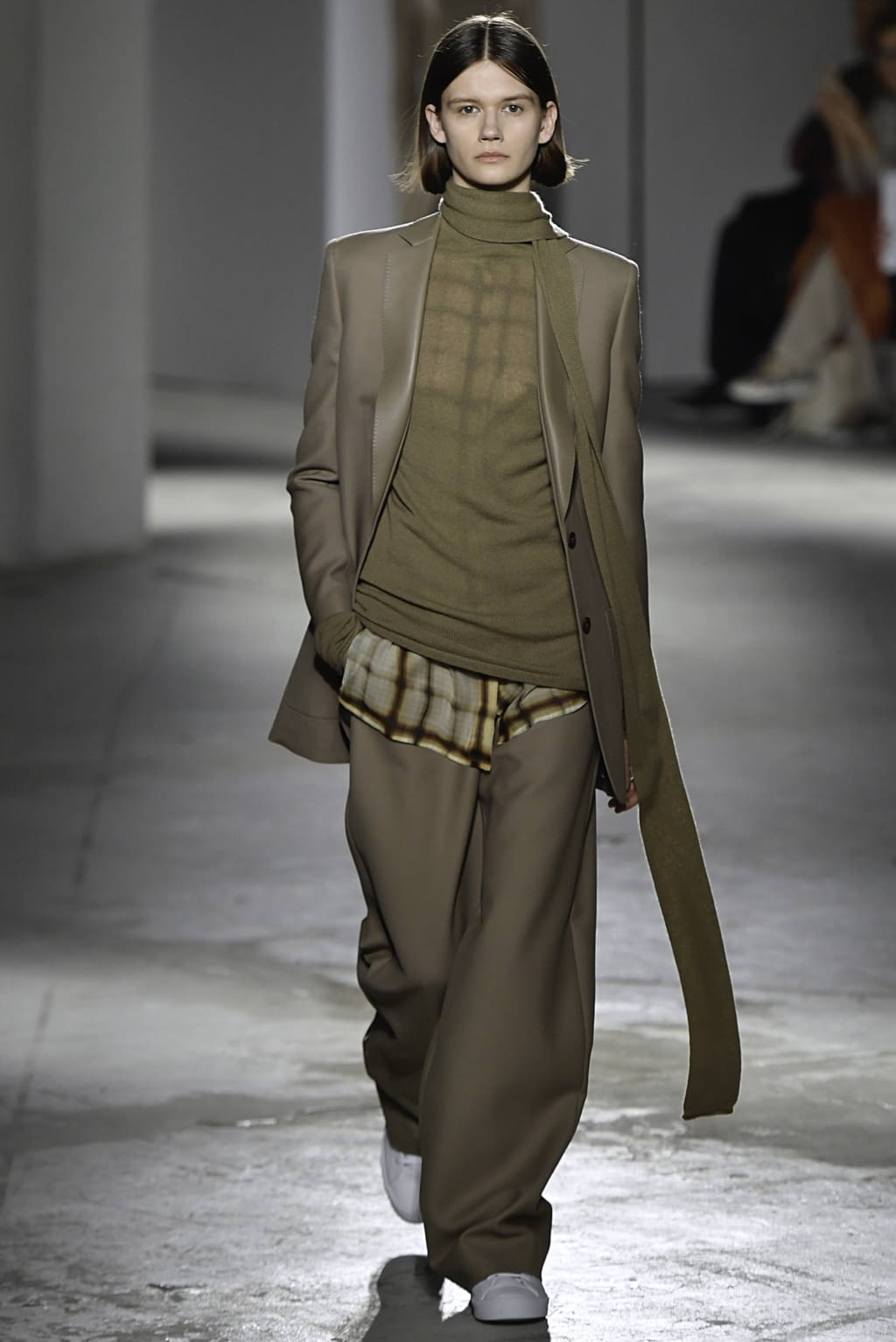 Fashion Week Milan Fall/Winter 2019 look 15 from the Agnona collection 女装