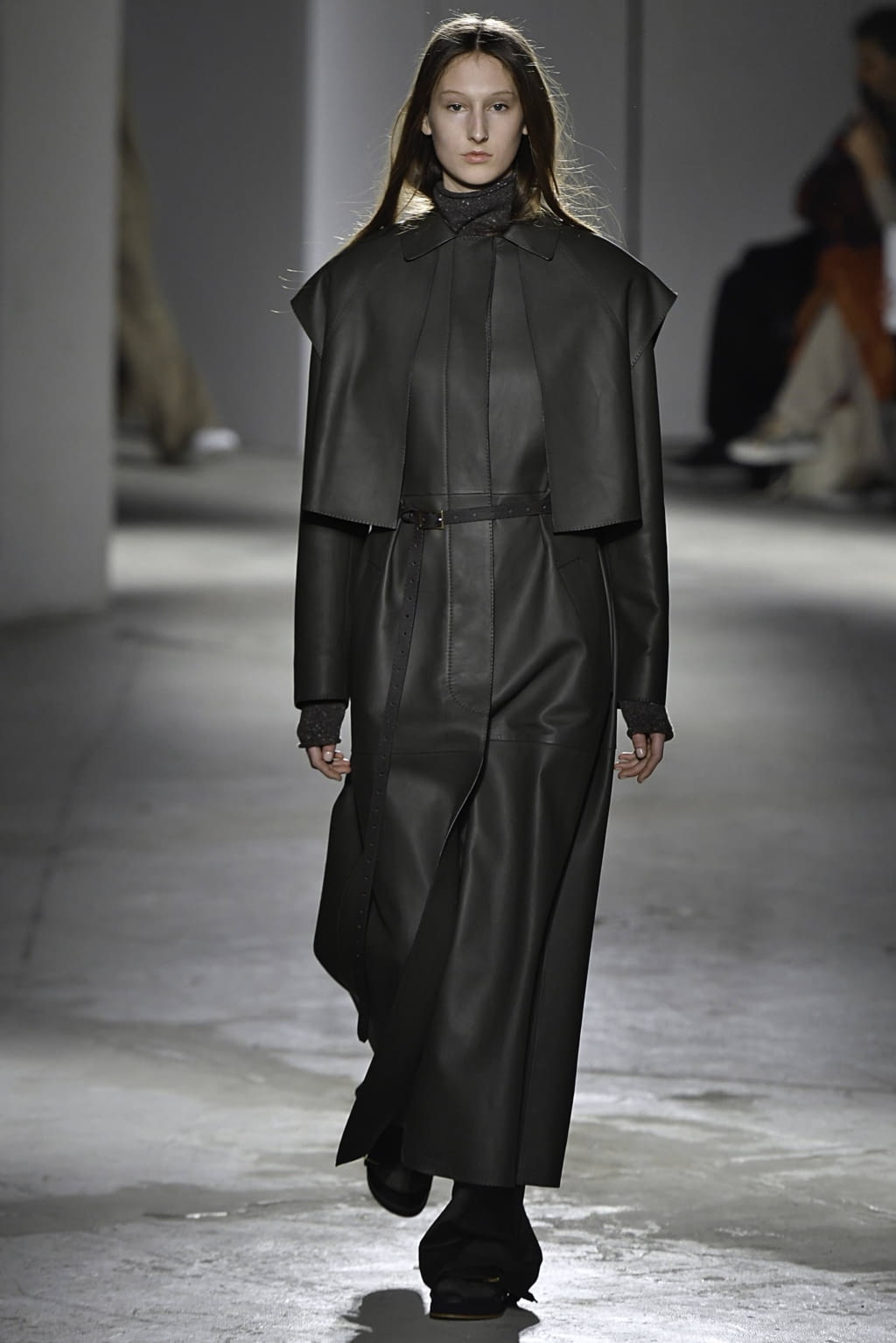 Fashion Week Milan Fall/Winter 2019 look 19 from the Agnona collection 女装