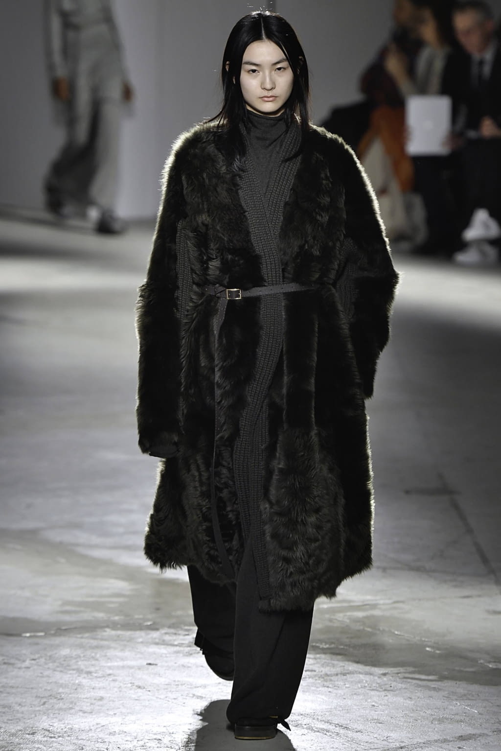 Fashion Week Milan Fall/Winter 2019 look 22 from the Agnona collection 女装