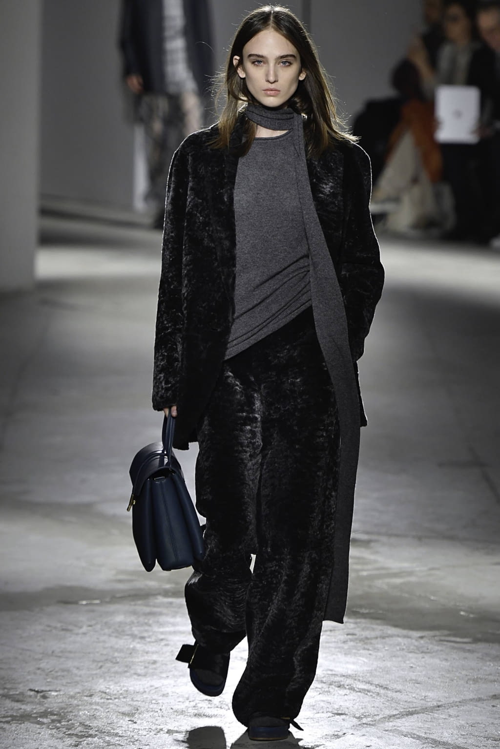Fashion Week Milan Fall/Winter 2019 look 33 from the Agnona collection womenswear