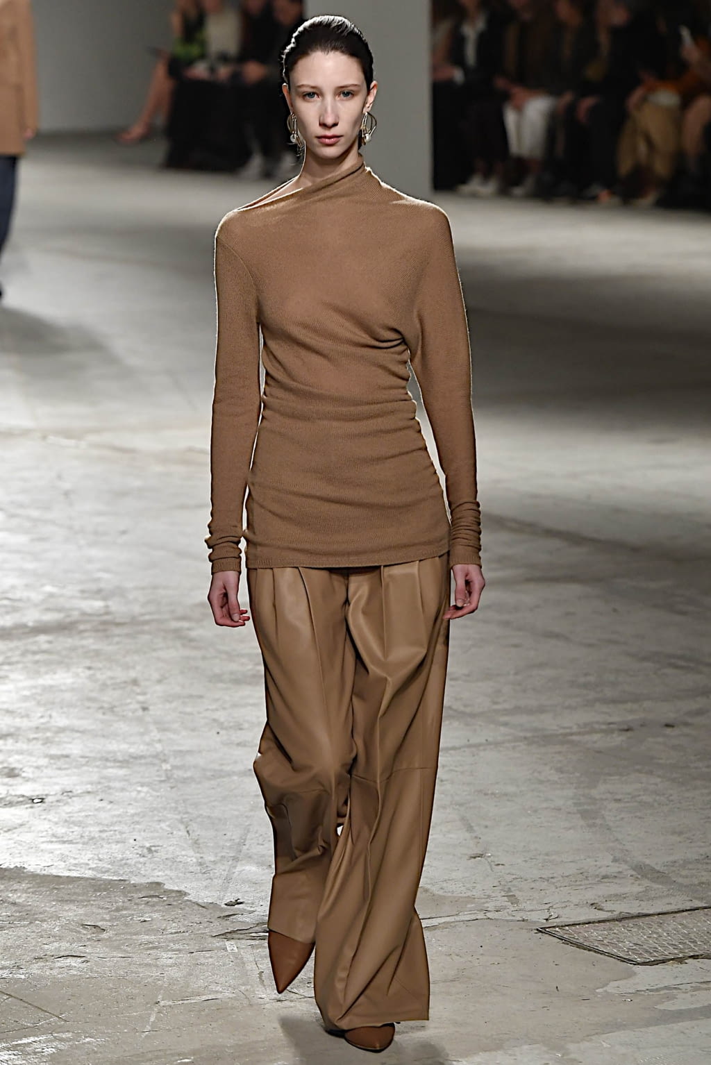 Fashion Week Milan Fall/Winter 2020 look 4 from the Agnona collection womenswear