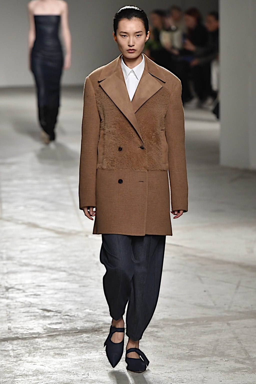 Fashion Week Milan Fall/Winter 2020 look 3 from the Agnona collection 女装